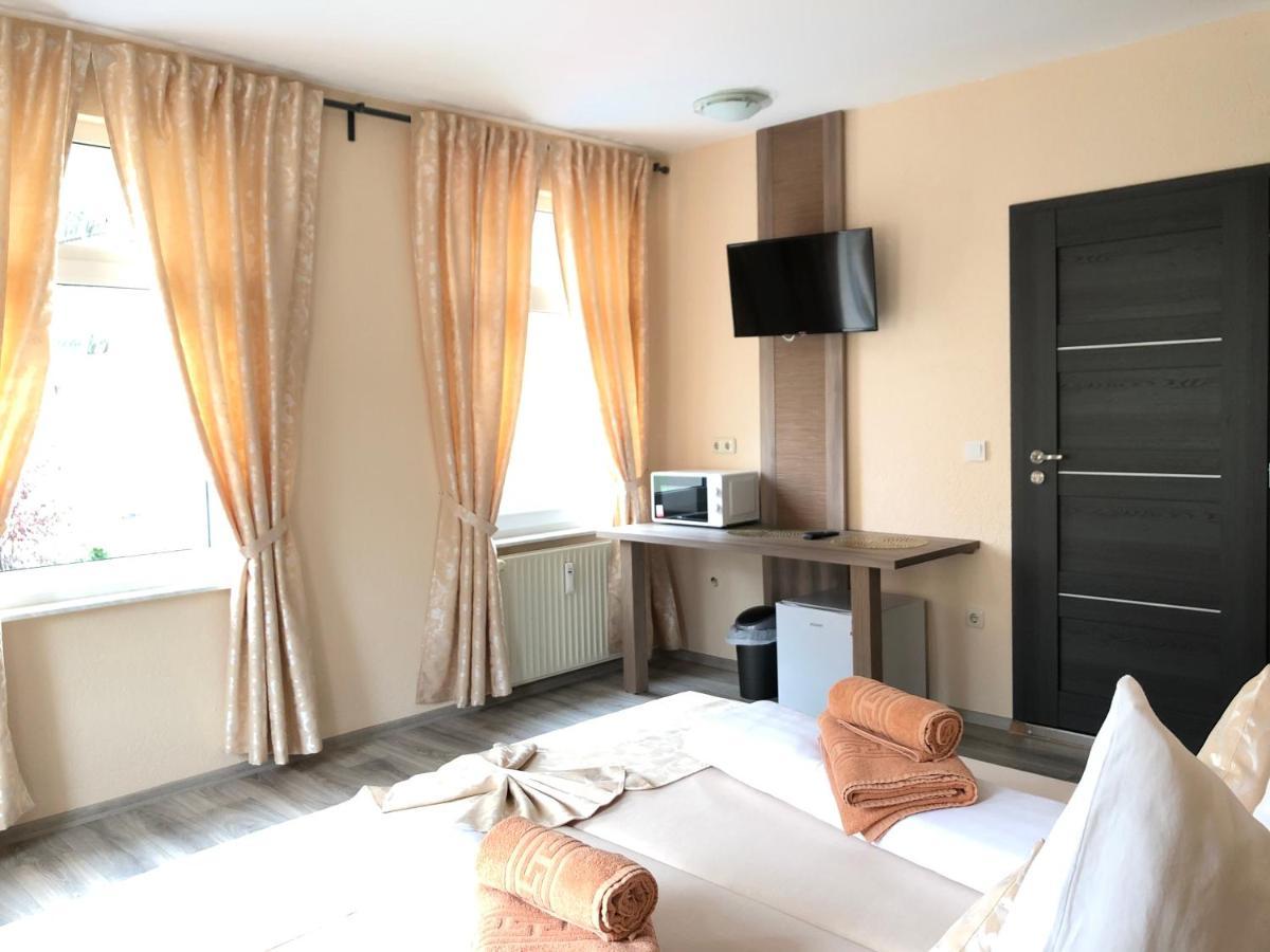 Pension Goldenes Vogtland Adorf Exterior photo